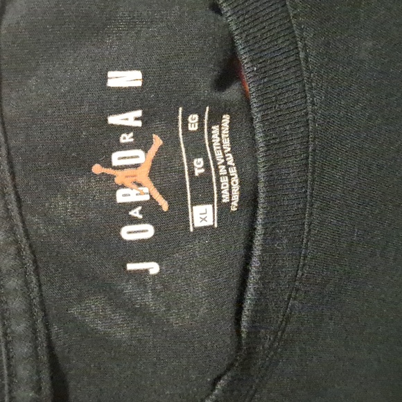 Nike-Jordan Paris-Saint-Germain Shirt - Picture 2 of 9